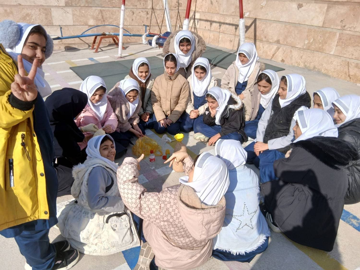 پیش دبستان و دبستان دخترانه درخت دانش